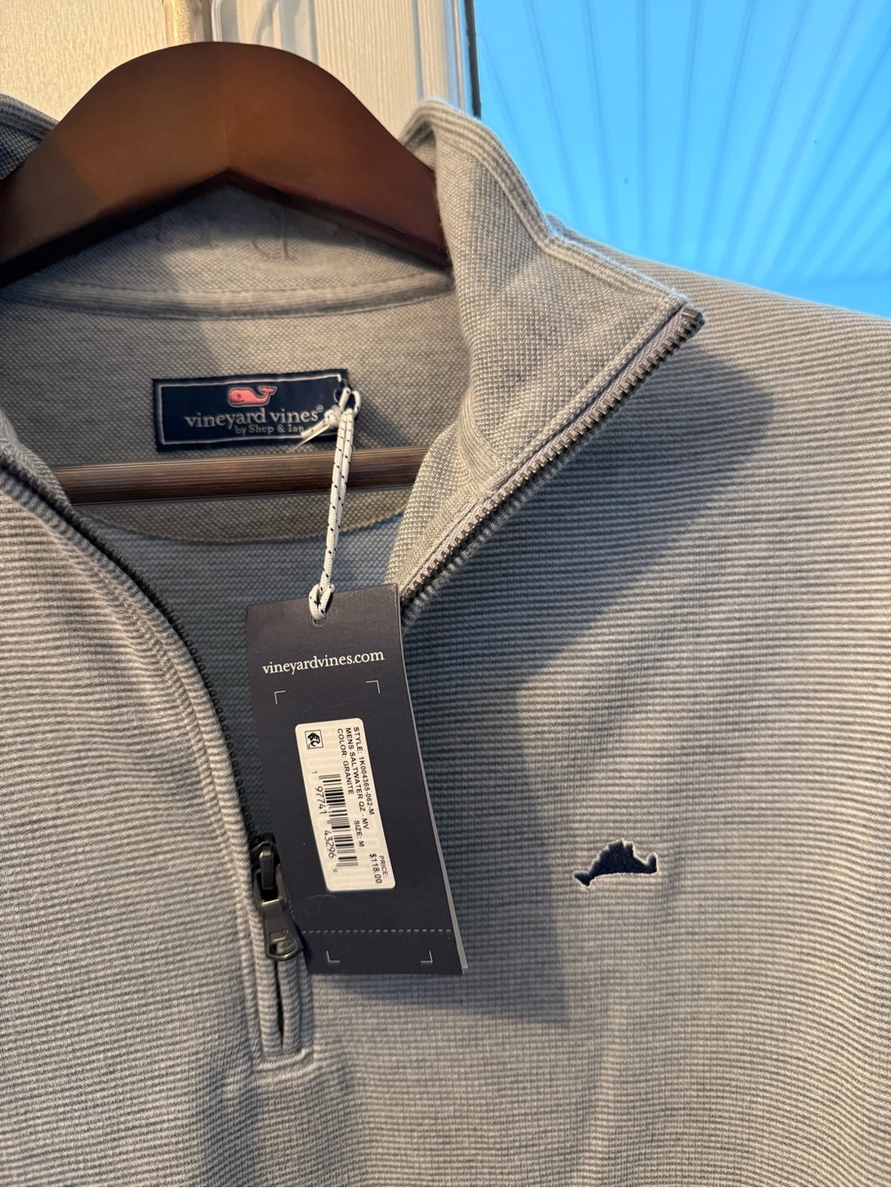 Vineyard Vines Men's Saltwater Quarter-Zip, granite, Martha’s Vineyard Logo